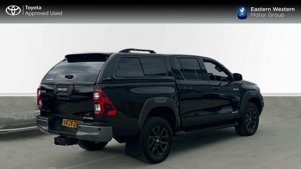 Toyota HILUX 2.8 D-4d-h Invincible X 4Wd Euro 6 YR25ZBZ Black #2