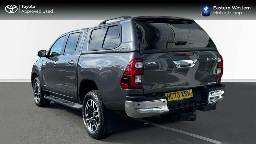 Toyota HILUX 2.8 D-4d Invincible 4Wd Euro 6 Ss Grey #4