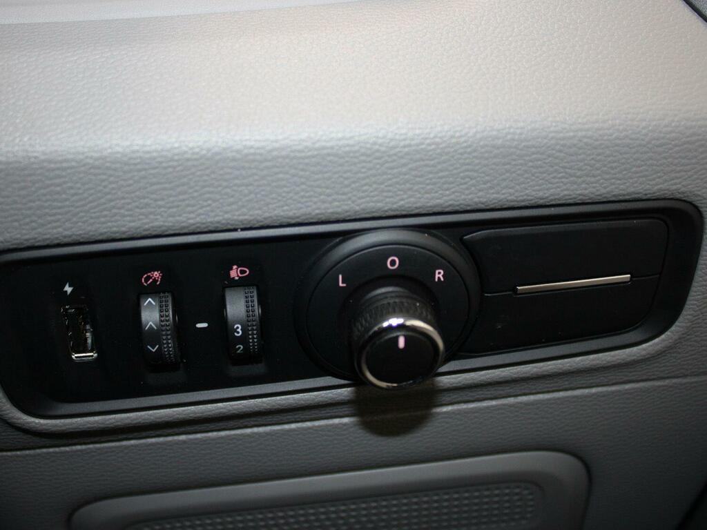 Maxus Deliver 9 Lwb Curtain Side Ac Euro 6 White #13