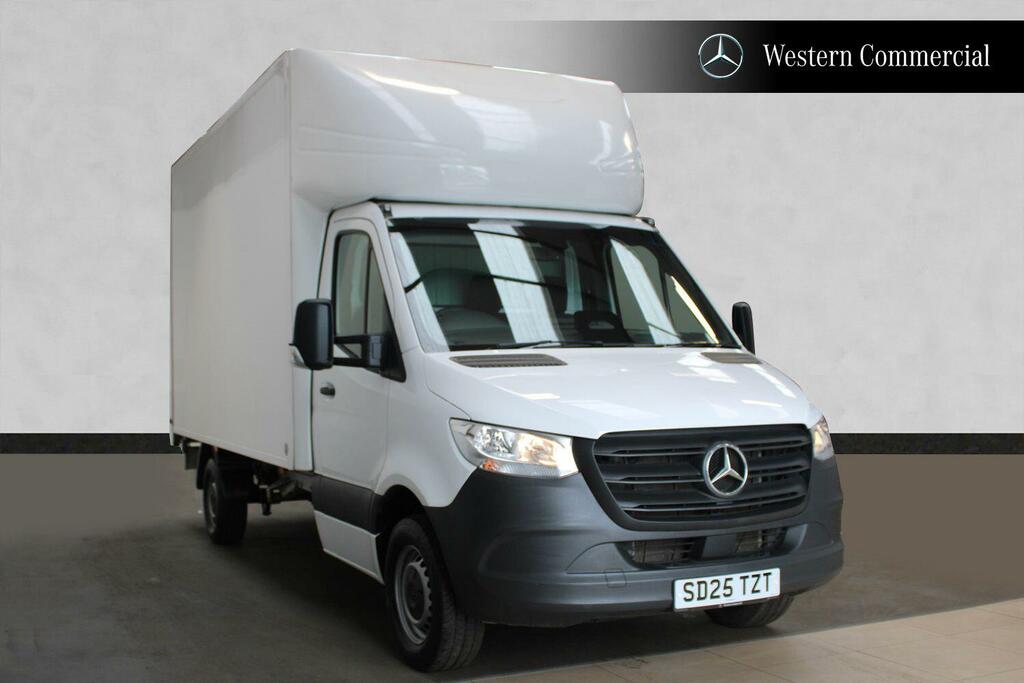 Mercedes-Benz Sprinter 315 Luton Box L3 Progressive Rwd White
