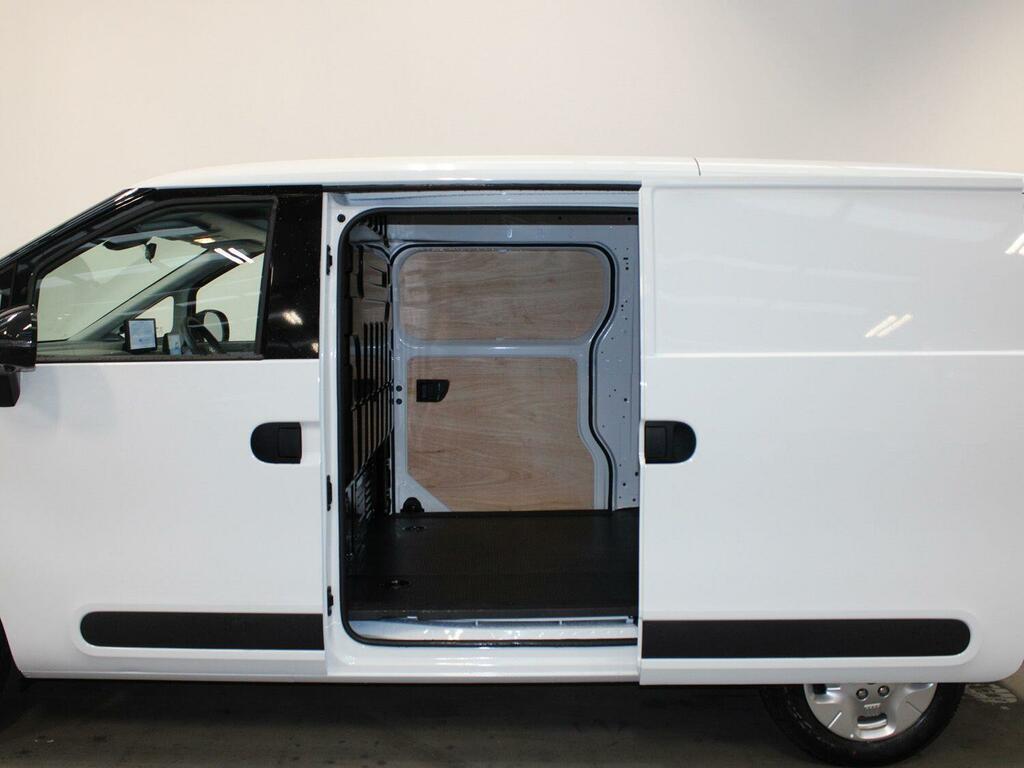 Maxus eDeliver 5 64Kwh Panel Van 6Dr L1 163 Ps White #4