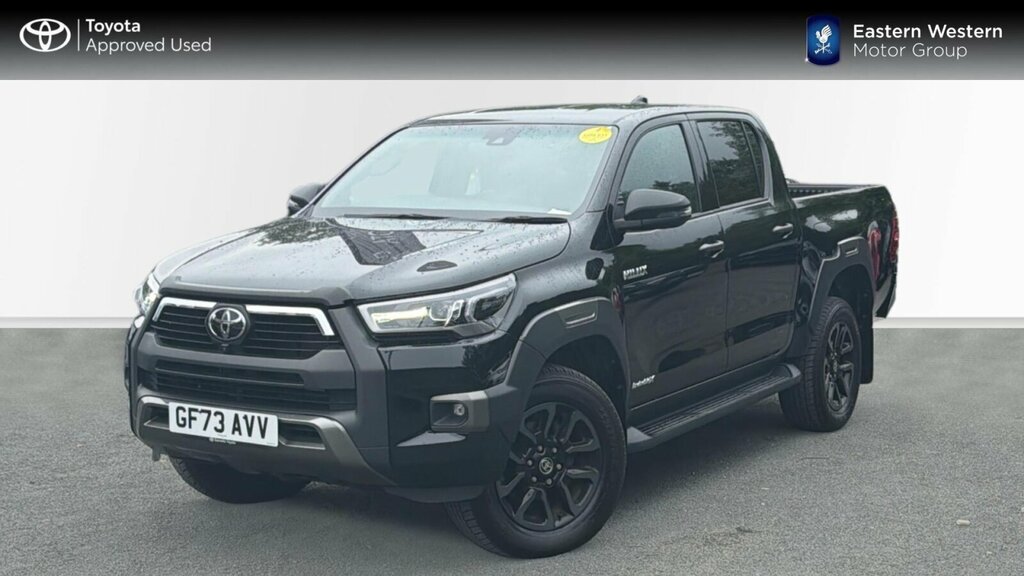 Toyota HILUX 2.8 D-4d Invincible X 4Wd Euro 6 Ss Black #3
