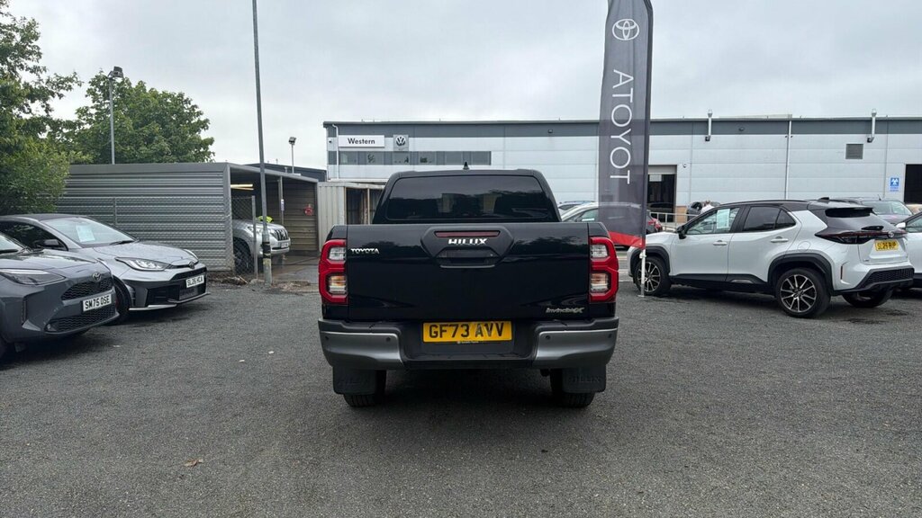 Toyota HILUX 2.8 D-4d Invincible X 4Wd Euro 6 Ss Black #6