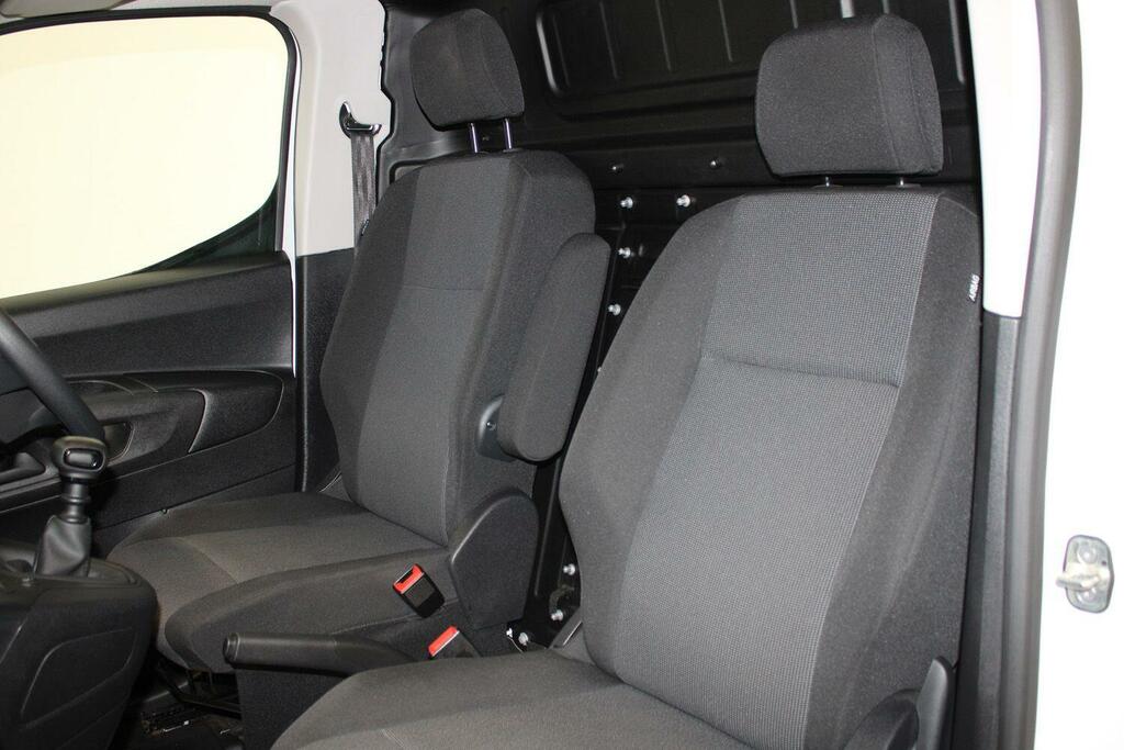 Vauxhall Combo 2300 Prime Ss 101 White #10