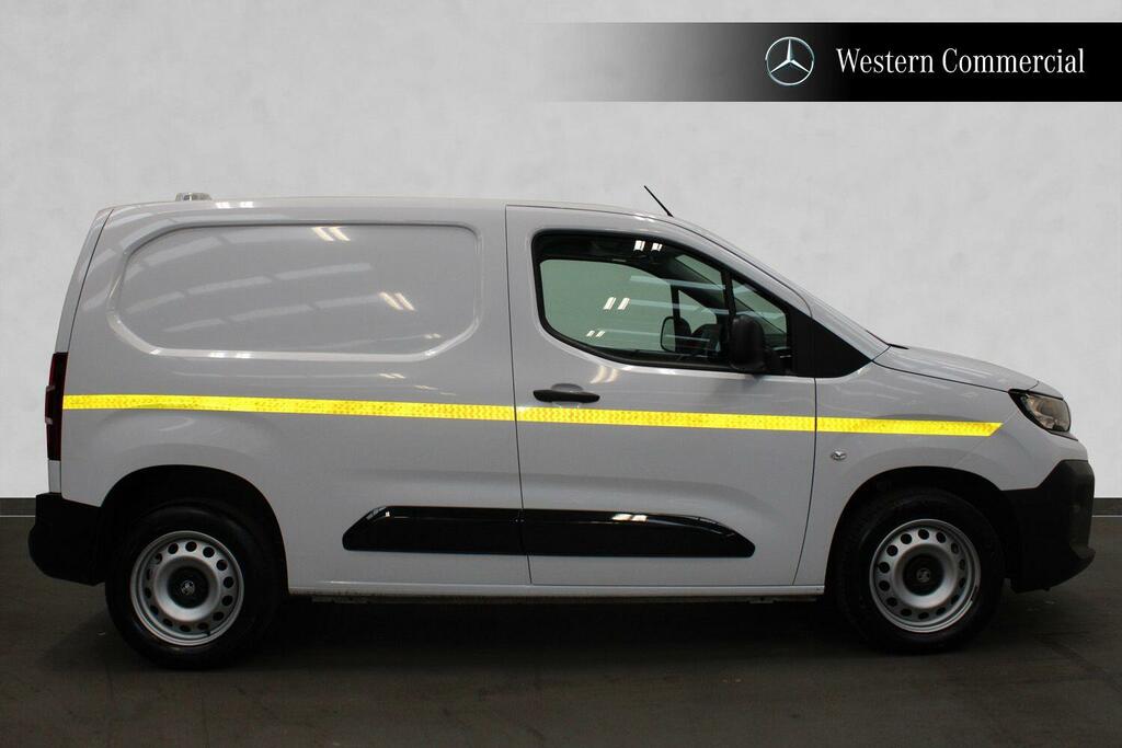 Vauxhall Combo 2300 Prime Ss 101 White #7