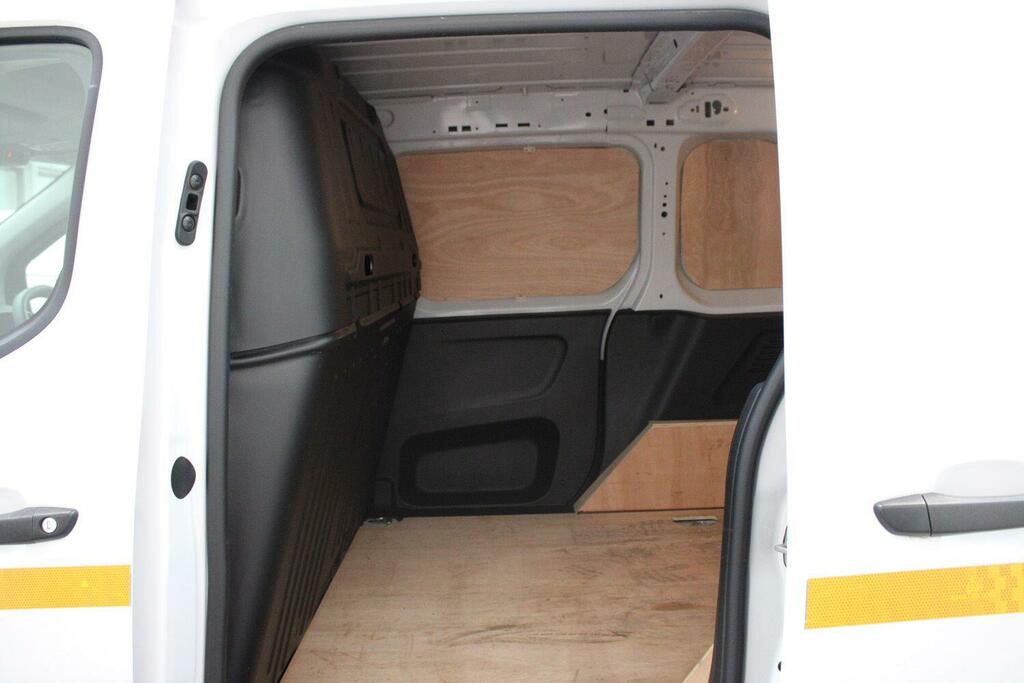 Vauxhall Combo 2300 Prime Ss 101 White #27