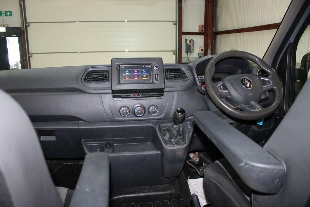 Renault Master Business Grey #24