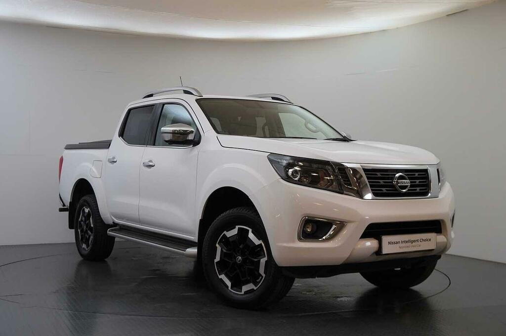 Nissan Navara Double Cab Pick Up Tekna 2.3Dci 190 Tt 4Wd White