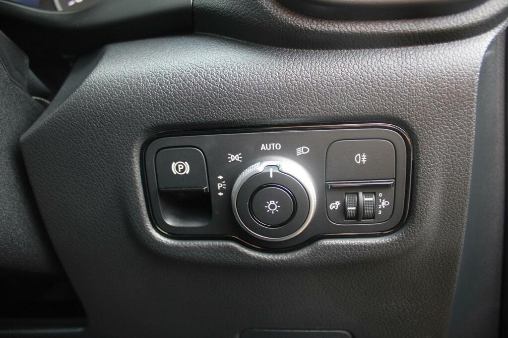 Mercedes-Benz Vito Select Silver #13