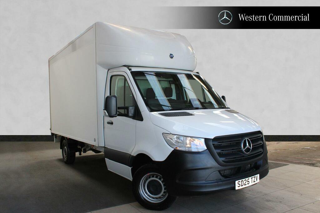 Mercedes-Benz Sprinter 315 Luton Box L3 Progressive Rwd White