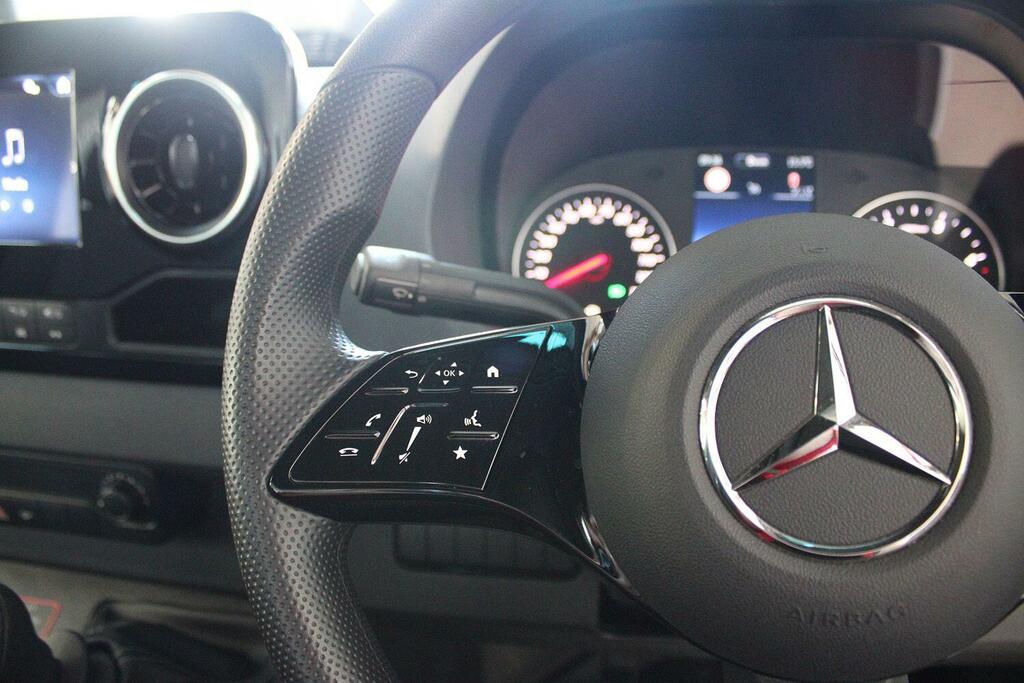 Mercedes-Benz Sprinter Pro Silver #27