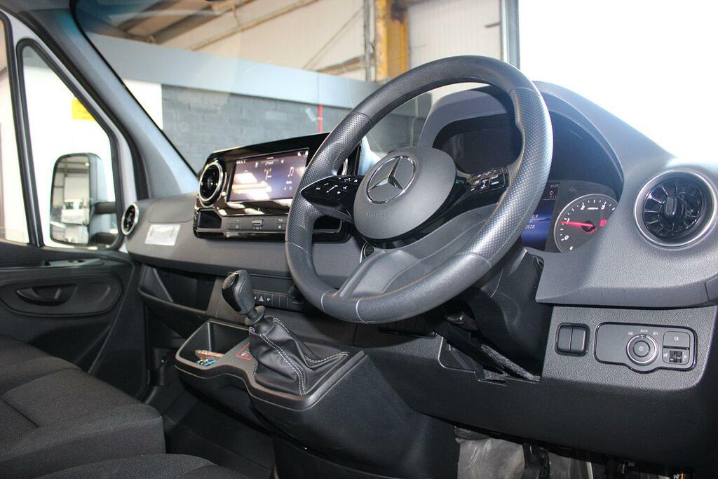 Mercedes-Benz Sprinter Pro Silver #21