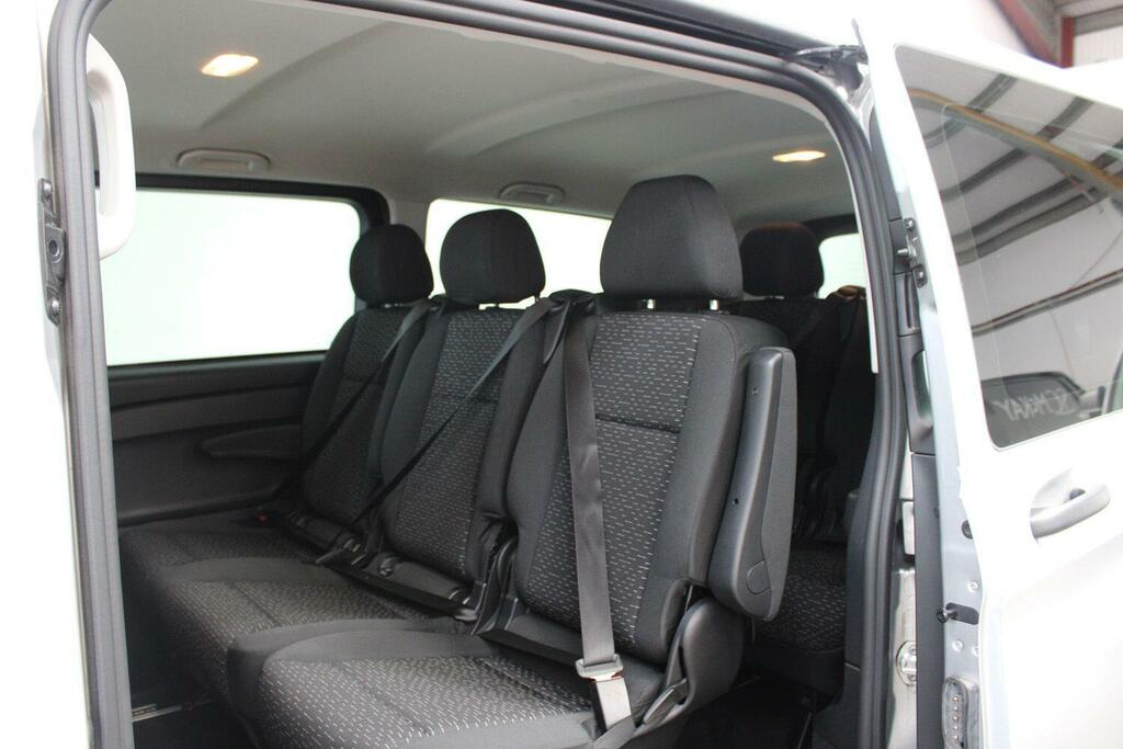 Mercedes-Benz eVito Premium Black #29