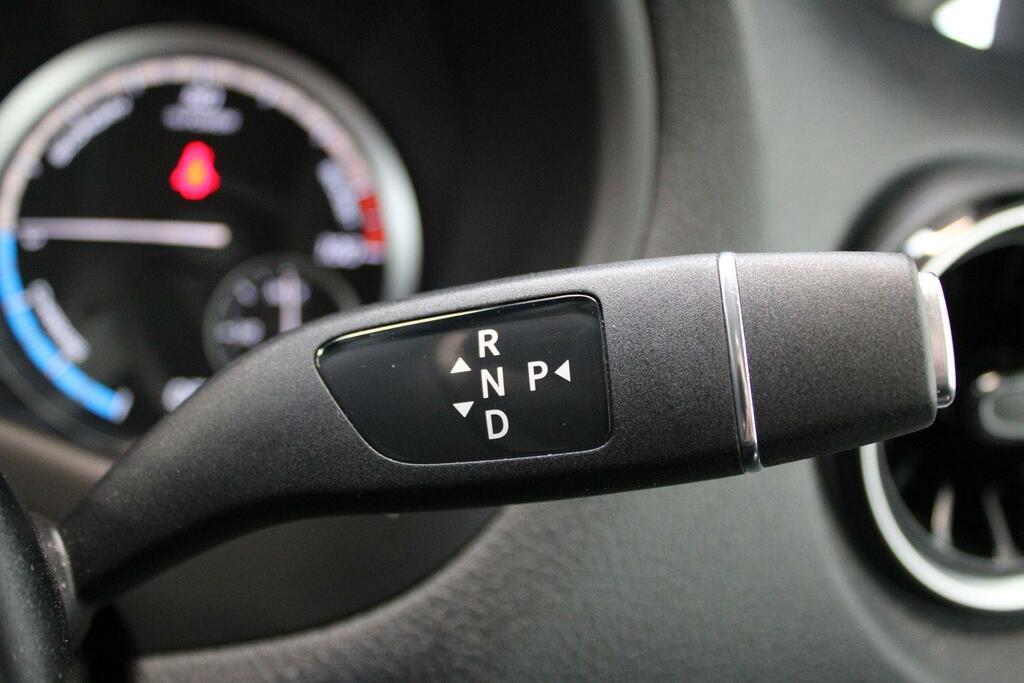 Mercedes-Benz eVito Premium Black #14