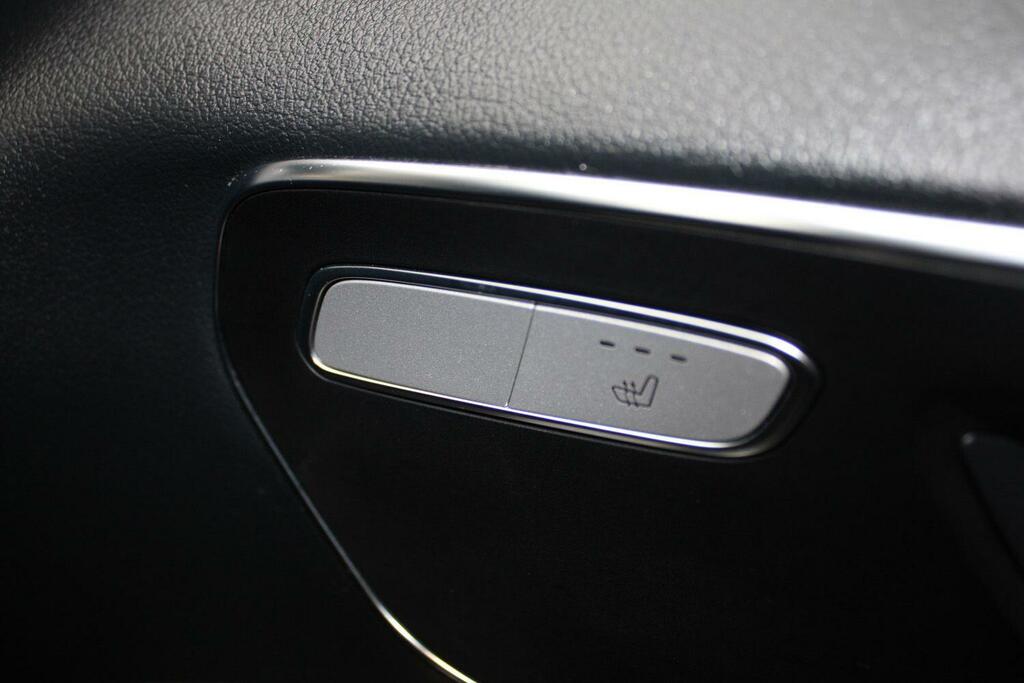 Mercedes-Benz eVito Premium Black #17