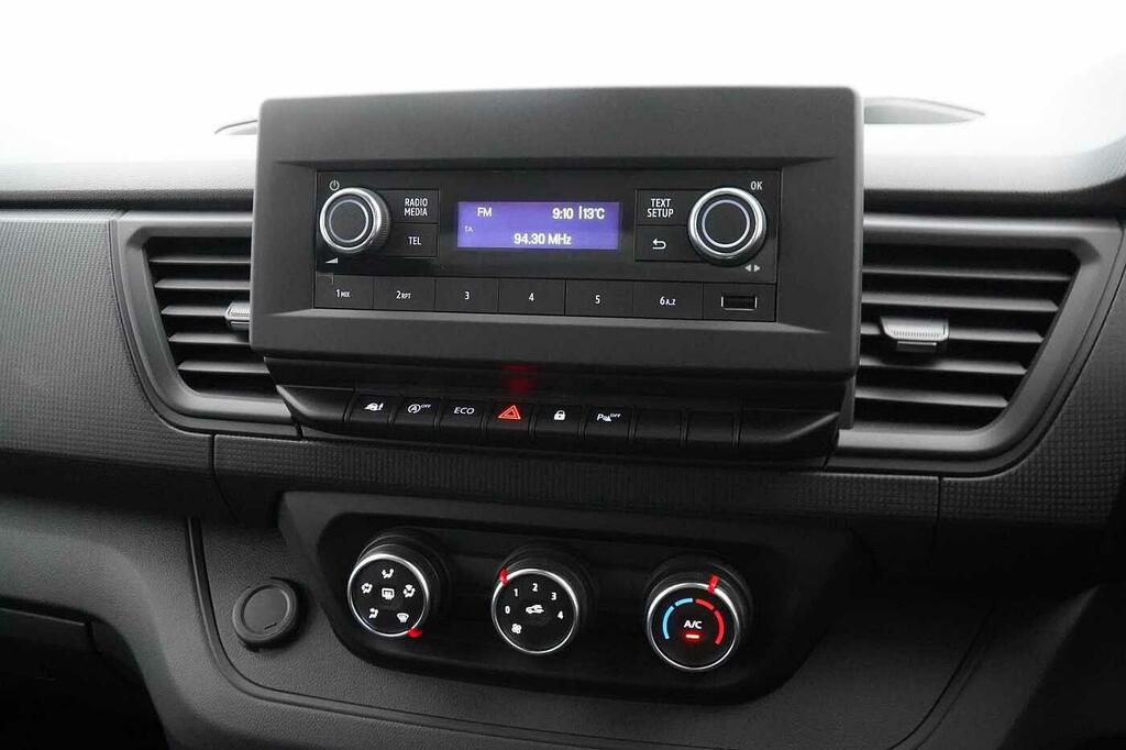 Nissan Primastar 2.0Dci 130Pseu6d Acenta 30 L1h1 Panel Van #17