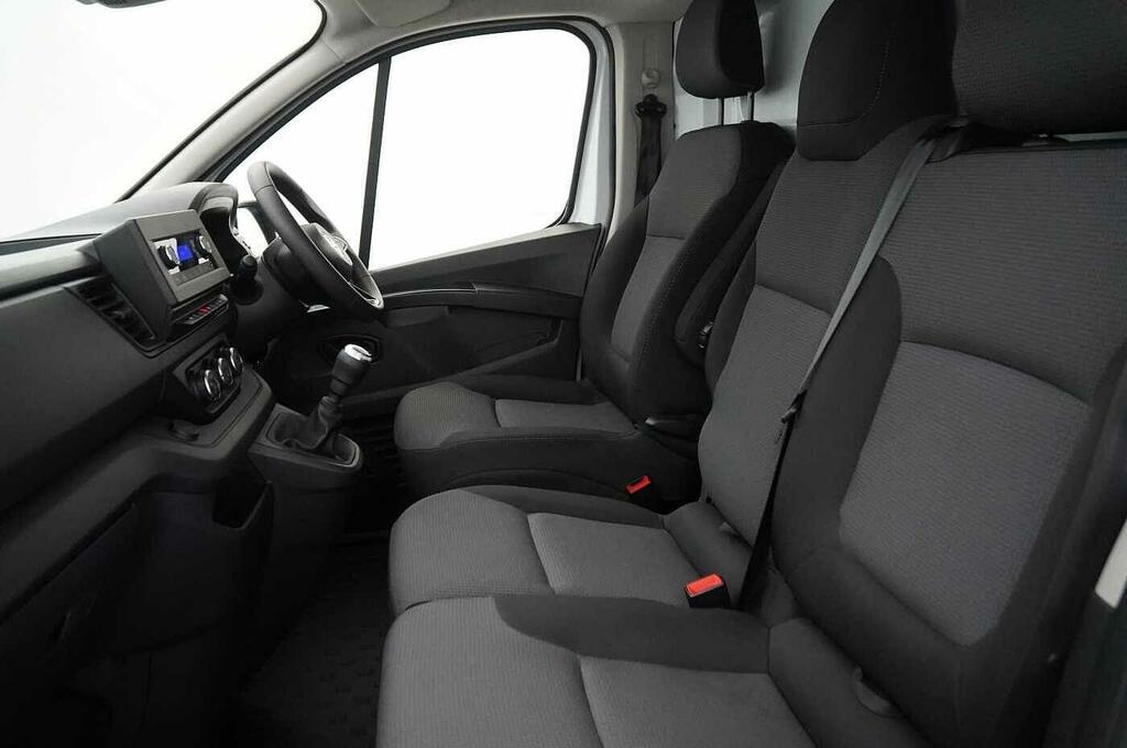 Nissan Primastar 2.0Dci 130Pseu6d Acenta 30 L1h1 Panel Van #11