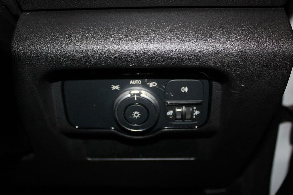 Mercedes-Benz CITAN Pro White #15