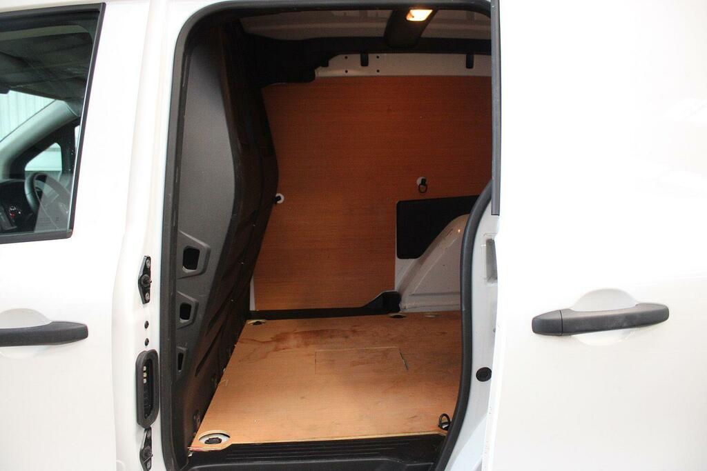 Mercedes-Benz CITAN Pro White #24
