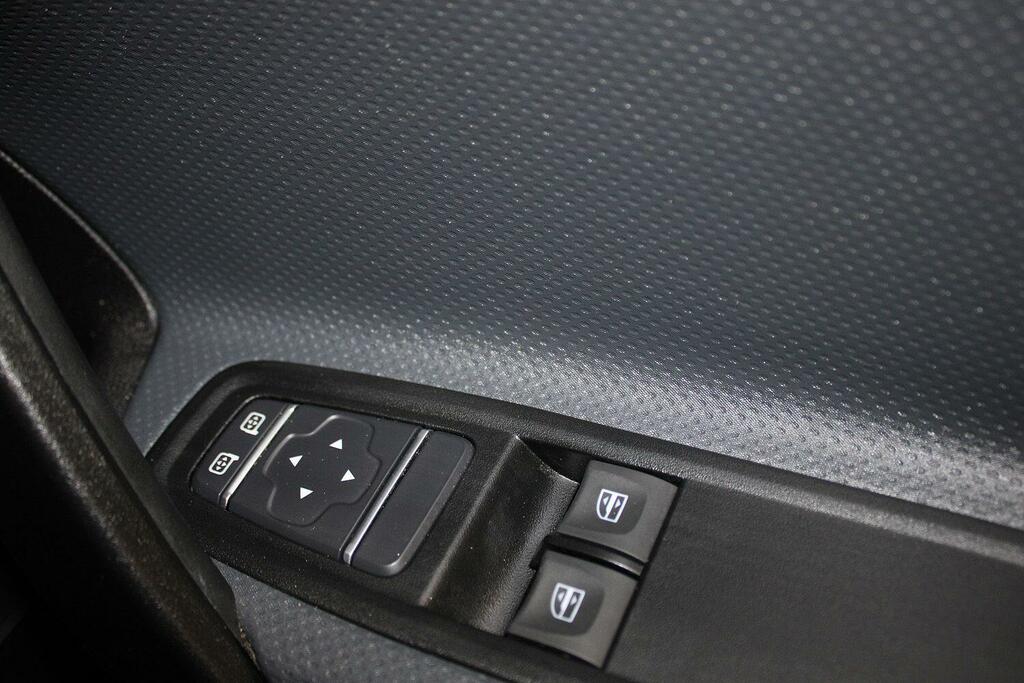 Mercedes-Benz CITAN Pro White #16
