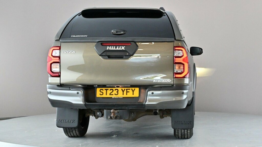 Toyota HILUX 2.8 D-4d Invincible X 4Wd Euro 6 Ss ST23YFY Brown #5