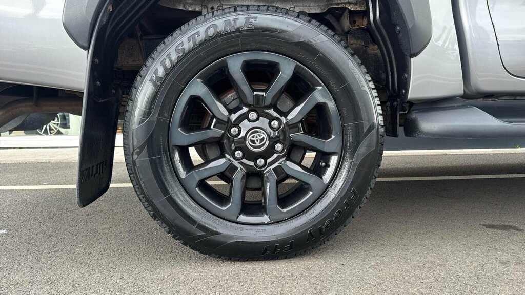 Toyota HILUX D-4d4wd Dcb  #24