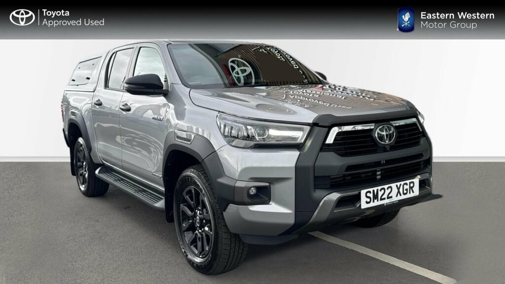 Toyota HILUX 2.8 D-4d Invincible X 4Wd Euro 6 Ss Silver