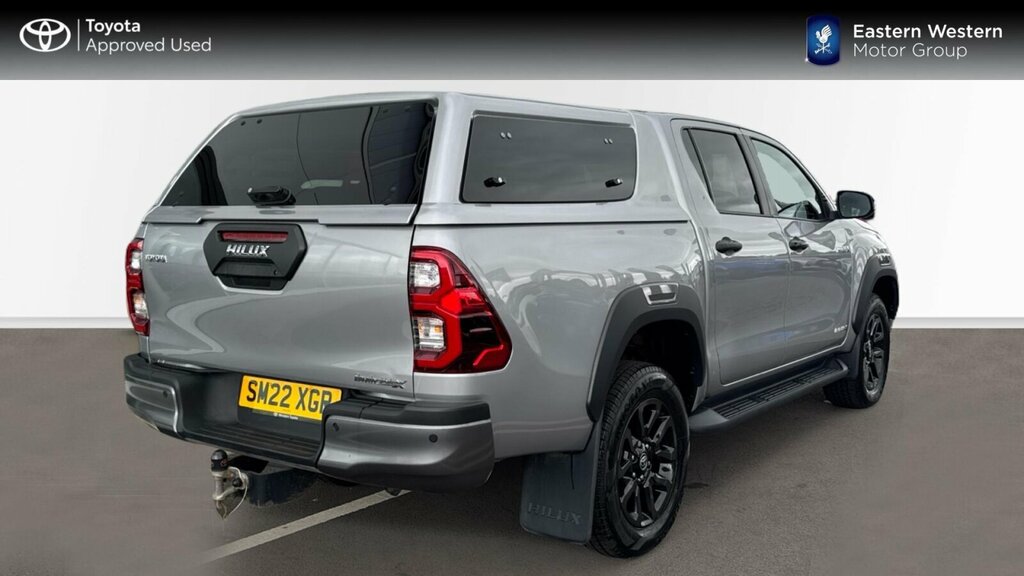 Toyota HILUX 2.8 D-4d Invincible X 4Wd Euro 6 Ss Silver #2