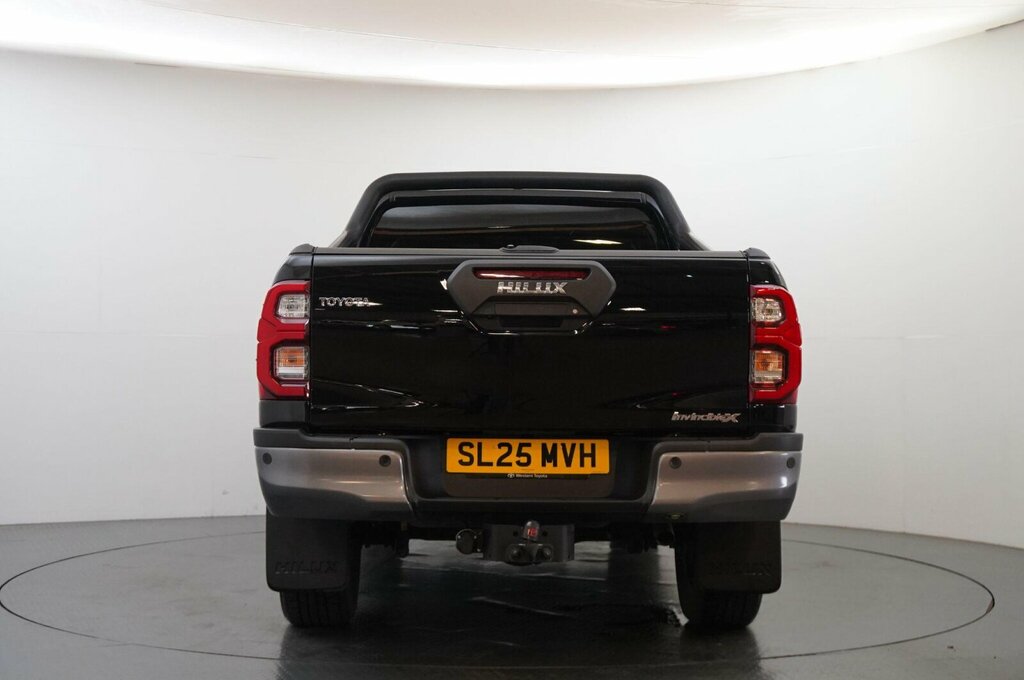 Toyota HILUX 2.8 D-4d-h Invincible X 4Wd Euro 6 SL25MVH Black #5