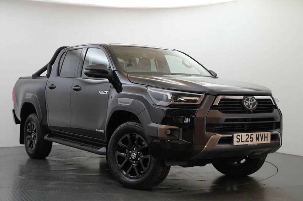 Toyota HILUX 2.8 D-4d-h Invincible X 4Wd Euro 6 Black