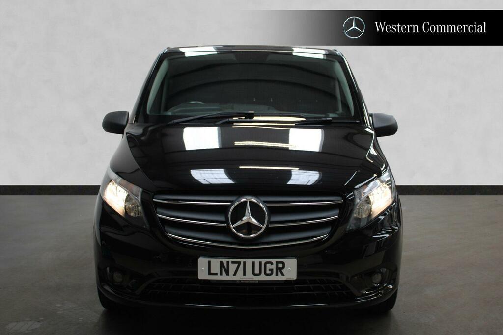Mercedes-Benz Vito 2.0 114 Cdi Premium Panel Van G-tronic Black #2