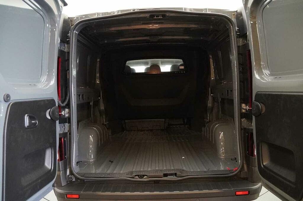 Nissan Primastar 2.0 Dci 150 At9 Acenta L2 H1 3.0T 6 Seat Crew Van Grey #6