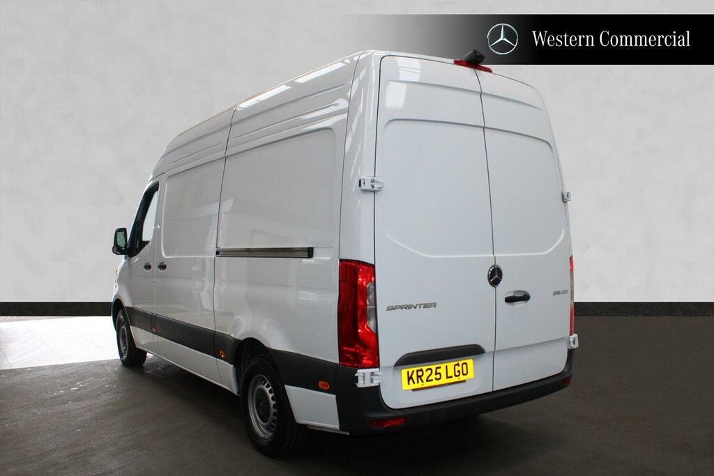 Mercedes-Benz Sprinter 2.0 315 Cdi Pro Panel Van G-tronic Rwd White #5