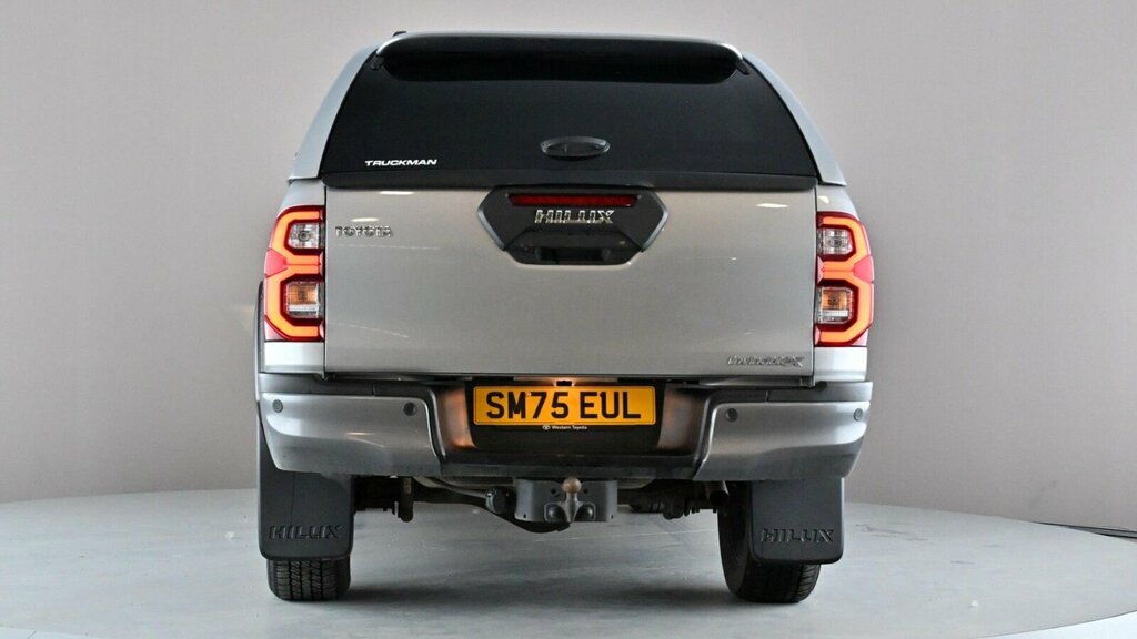 Toyota HILUX 2.8 D-4d-h Invincible X 4Wd Euro 6 SM75EUL Silver #3