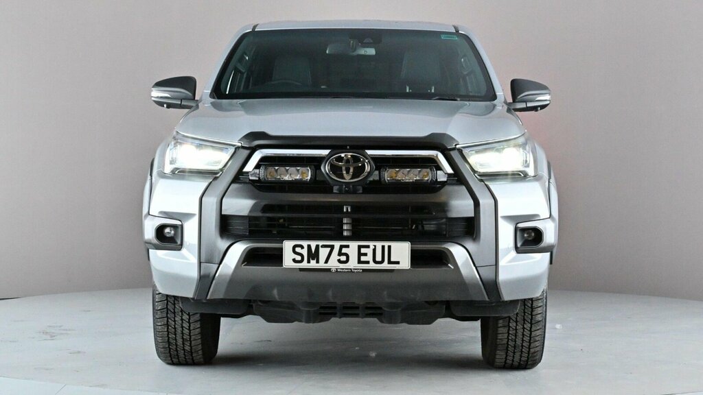 Toyota HILUX 2.8 D-4d-h Invincible X 4Wd Euro 6 SM75EUL Silver #2