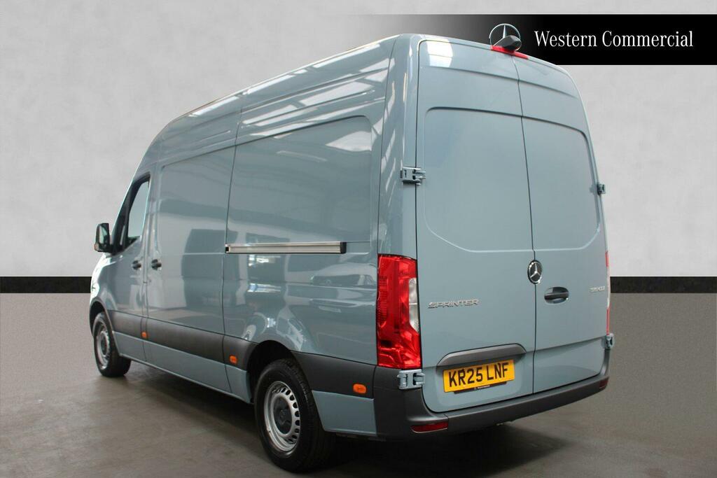 Mercedes-Benz Sprinter 2.0 315 Cdi Pro Panel Van G-tronic Rwd Blue #4