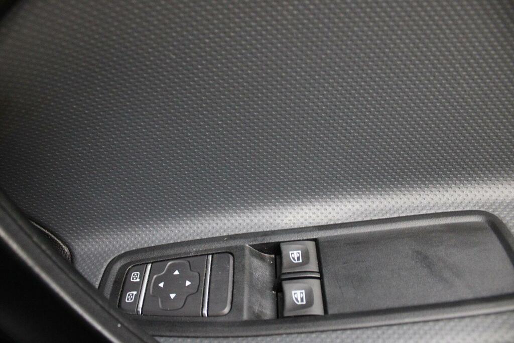 Mercedes-Benz CITAN Mpv Black #30