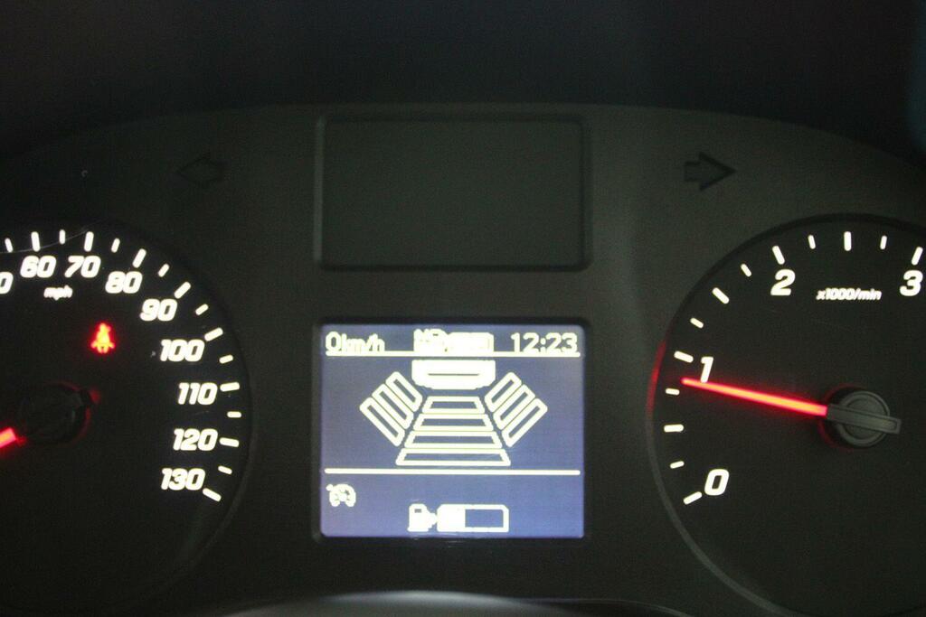 Mercedes-Benz CITAN Mpv Black #18