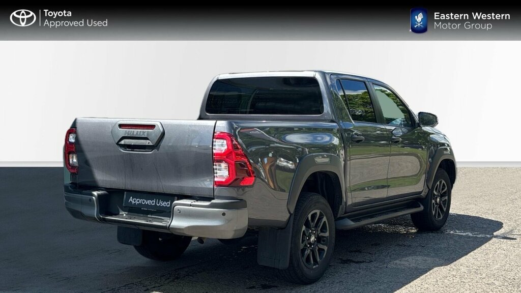 Toyota HILUX 2.8 D-4d Invincible X 4Wd Euro 6 Ss Grey #2