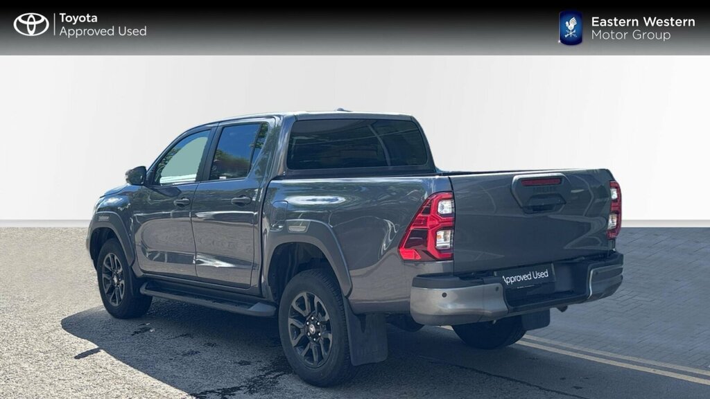 Toyota HILUX 2.8 D-4d Invincible X 4Wd Euro 6 Ss Grey #4