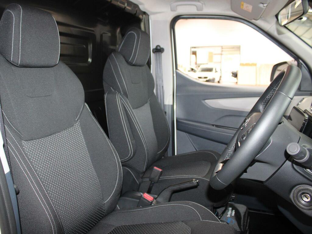 Maxus eDeliver 3 Swb Panel Van L1h1 50.23Kwh White #7