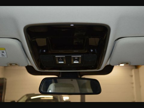 Land Rover Range Rover 4.4L Vogue Se Black #99