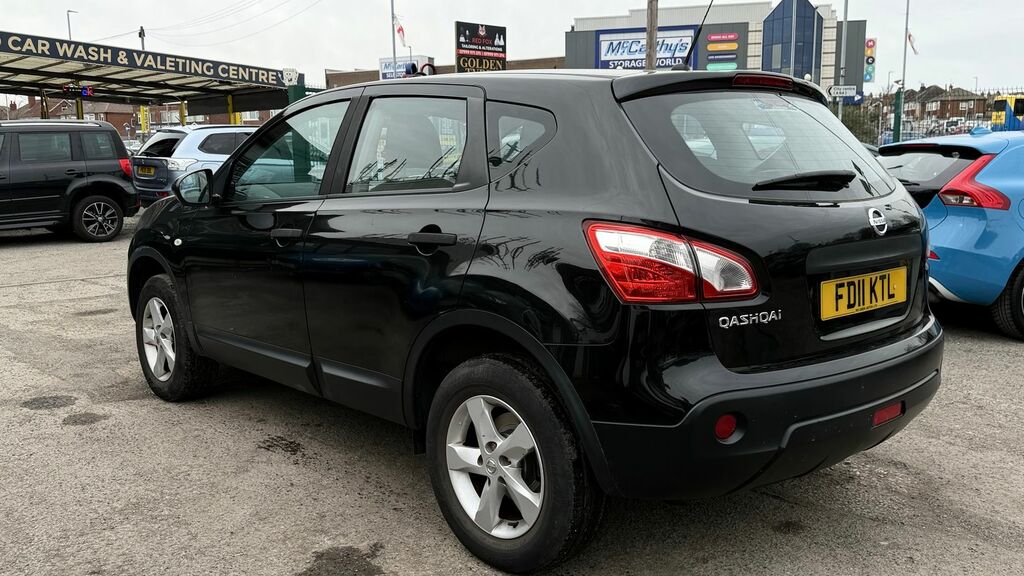 Nissan Qashqai 1.6 Visia Suv 2Wd Euro 5 Ss FD11KTL Black #5