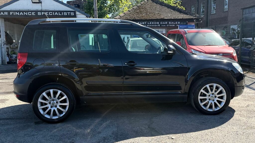 Skoda Yeti 2.0 Tdi Elegance Suv 4Wd Euro 5 Black #2