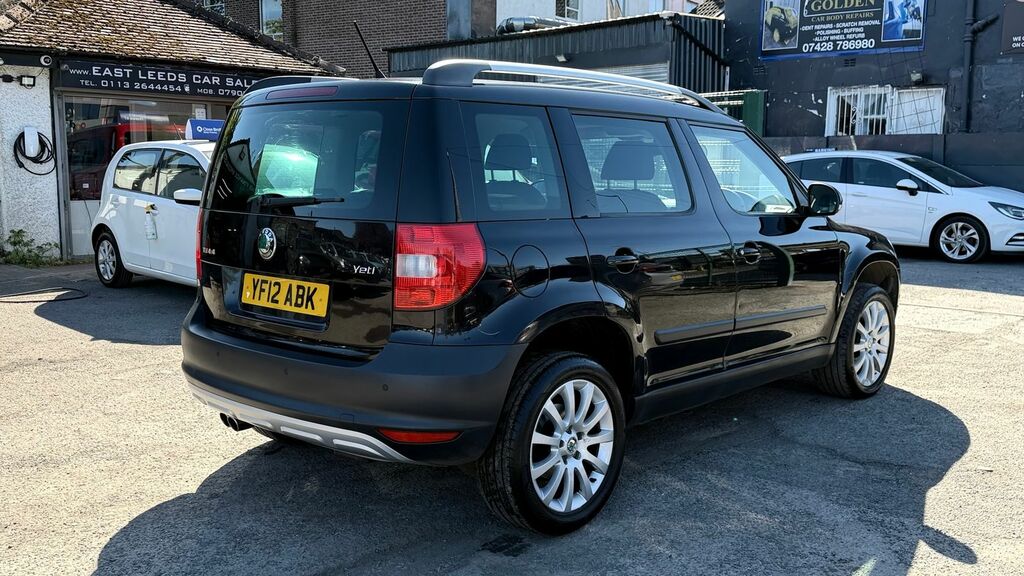Skoda Yeti 2.0 Tdi Elegance Suv 4Wd Euro 5 Black #4