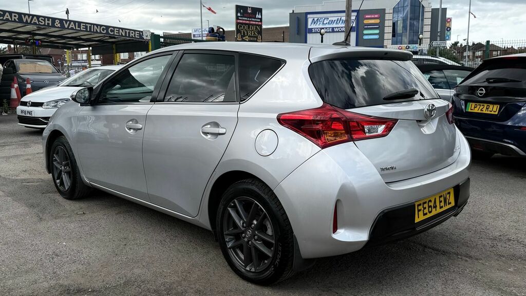 Toyota Auris 1.6 V-matic Icon Plus Hatchback FE64EWZ Silver #6