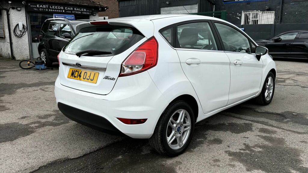 Ford Fiesta 1.0 Zetec Hatchback Euro 5 Ss MC14OJJ White #4