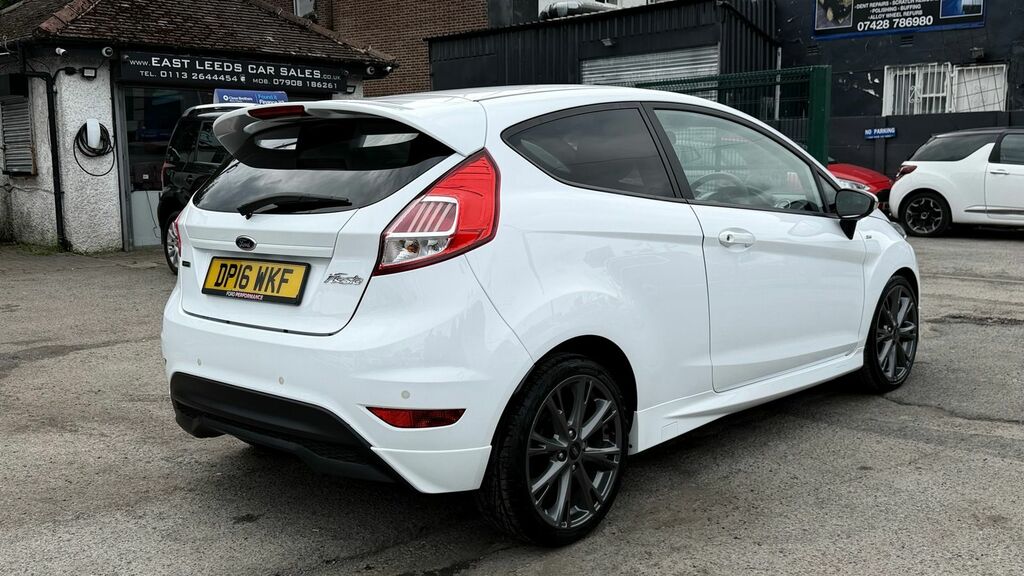 Ford Fiesta 1.0T Ecoboost St-line Hatchback DP16WKF White #3