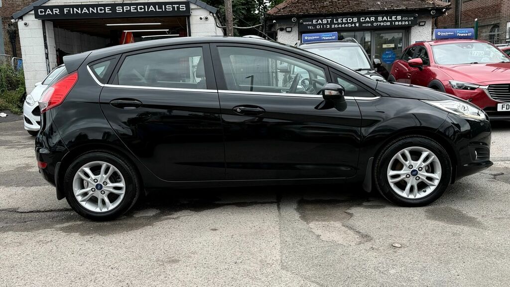 Ford Fiesta 1.0T Ecoboost Zetec Hatchback Eu YN17XFC Black #2