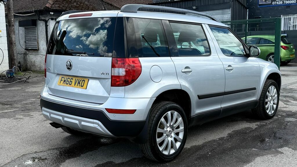 Skoda Yeti 2.0 Tdi Se Business Outdoor Euro Silver #3